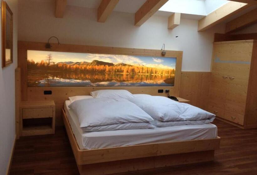 듀플렉스 주니어 스위트, El Paster