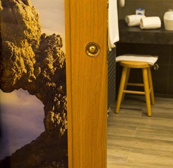 듀플렉스 주니어 스위트, El Paster