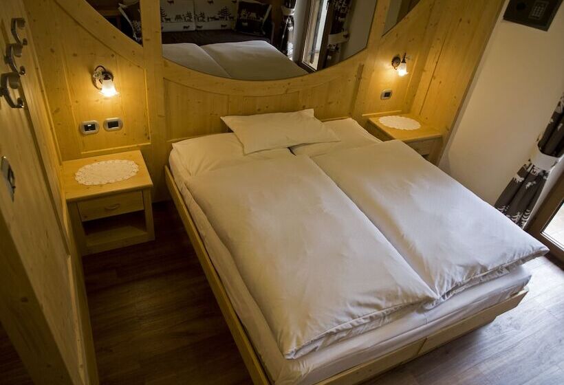 스탠다드 트리플 룸, El Paster