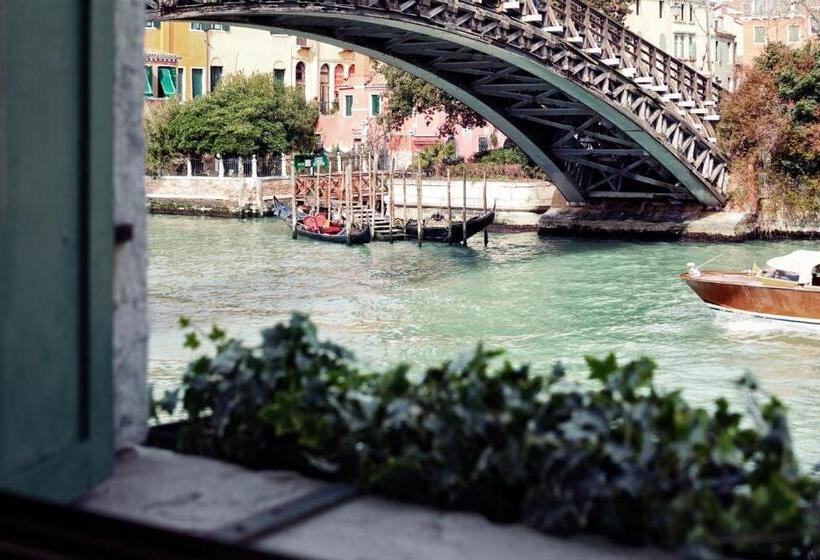 اتاق استاندارد با چشمانداز, Galleria