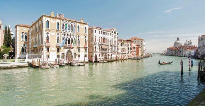 اتاق استاندارد چهار تخته, Galleria