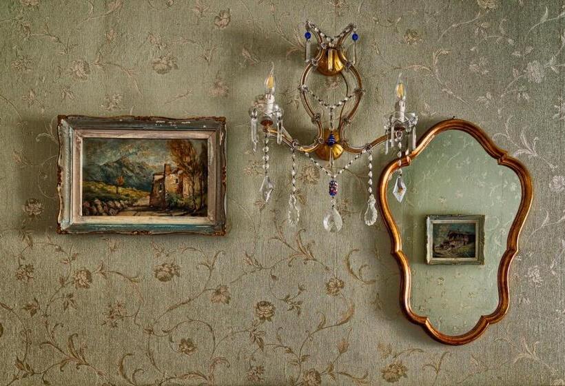 اتاق عادی, Galleria