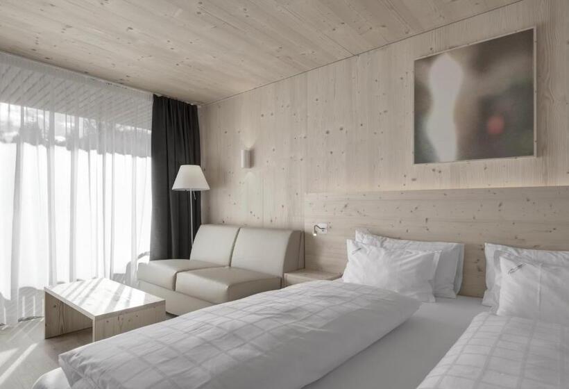 Comfort room with balcony, Gardenazza