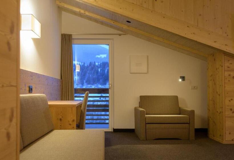 ファミリールーム, Garni August