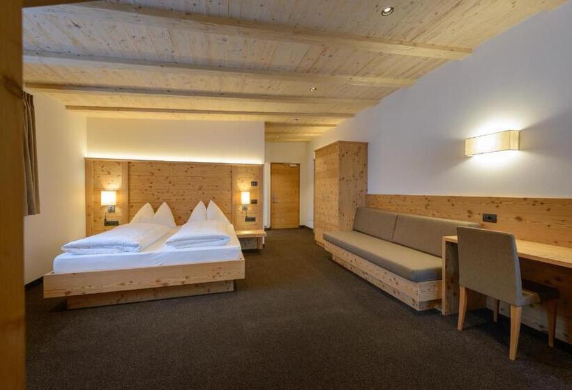 ファミリールーム, Garni August