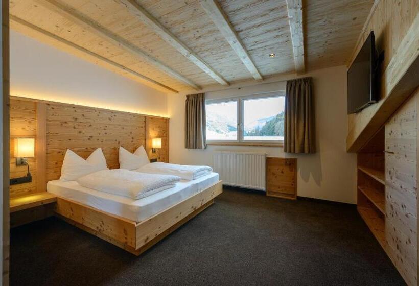 バルコニー付きジュニアスイート, Garni August