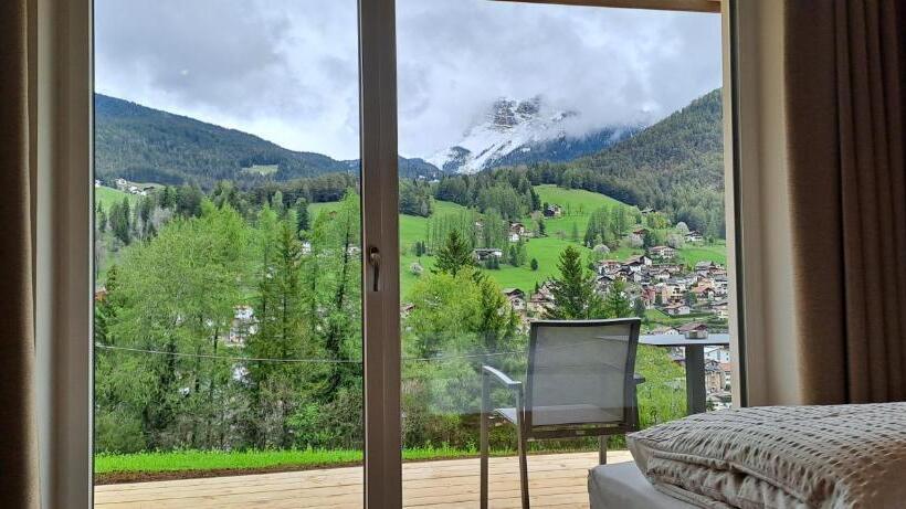 マウンテンビュースタンダードルーム, Garni August