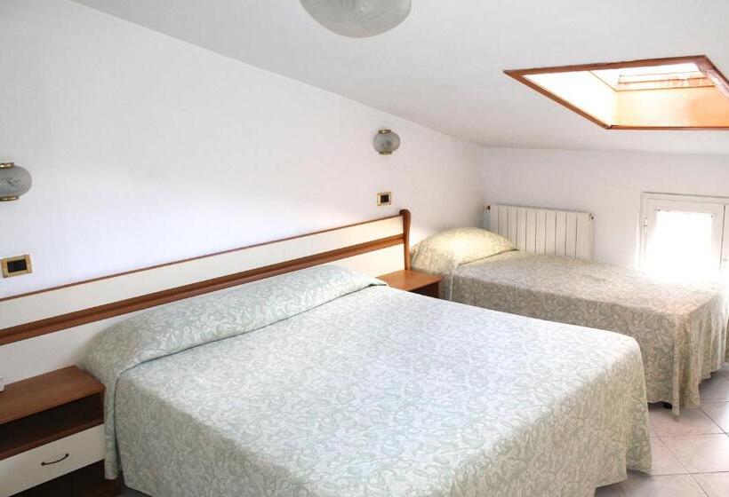 이코노미 룸, I 4 Assi