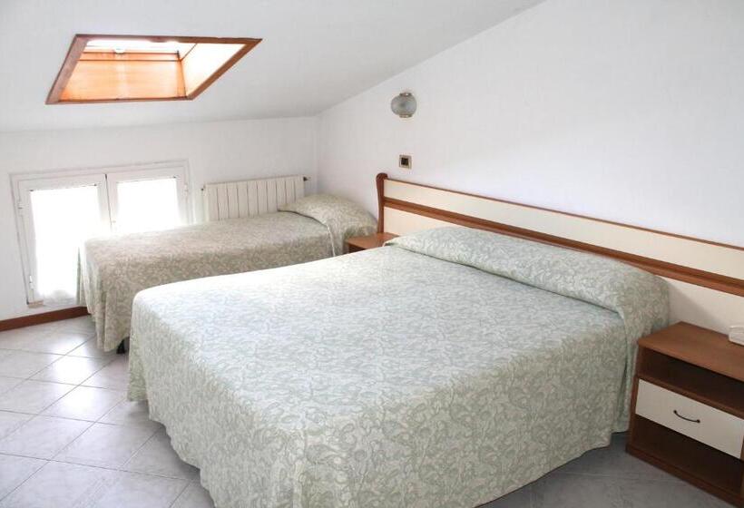 이코노미 룸, I 4 Assi