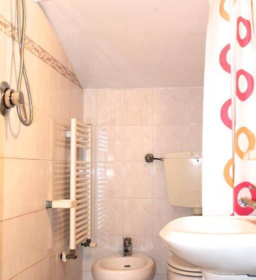 이코노미 룸, I 4 Assi