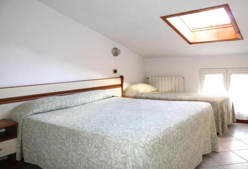 이코노미 룸, I 4 Assi