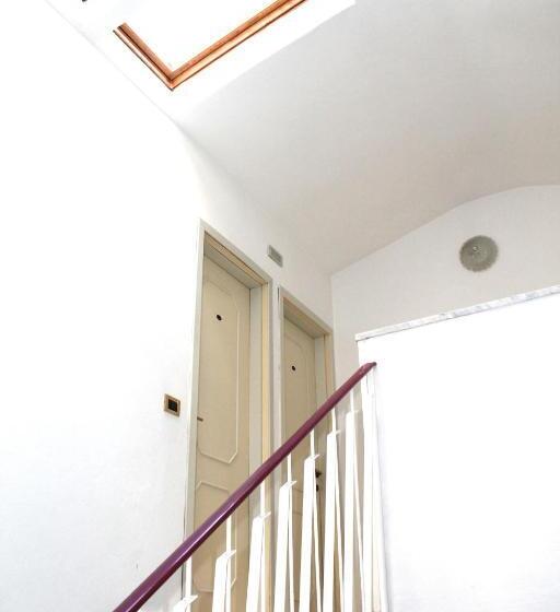 이코노미 룸, I 4 Assi