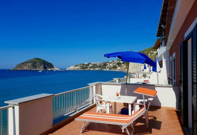 Triple Room Sea View, La Gondola