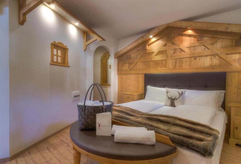 디럭스 스위트, Madonnina Resort And Wellness