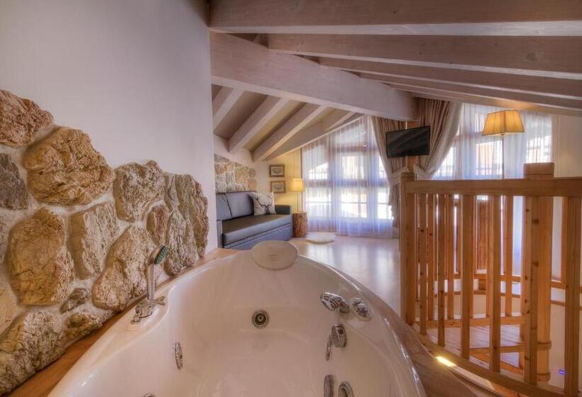 디럭스 스위트, Madonnina Resort And Wellness