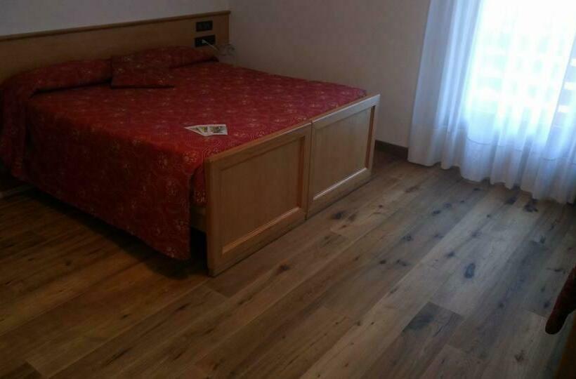 اتاق استاندارد, Meublè Rosalpina