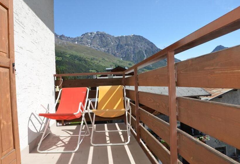 اتاق پنجتخته استاندارد, Meublè Rosalpina