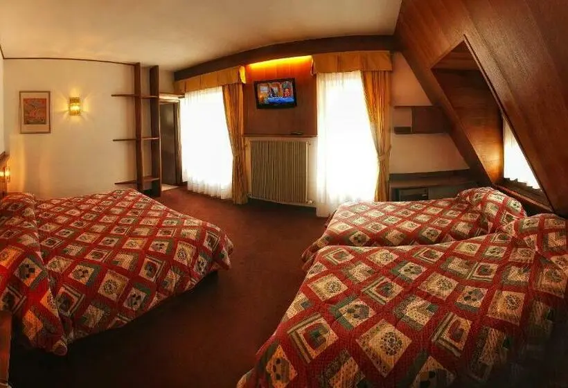 Comfort Kolmen Hengen Huone, Paladin