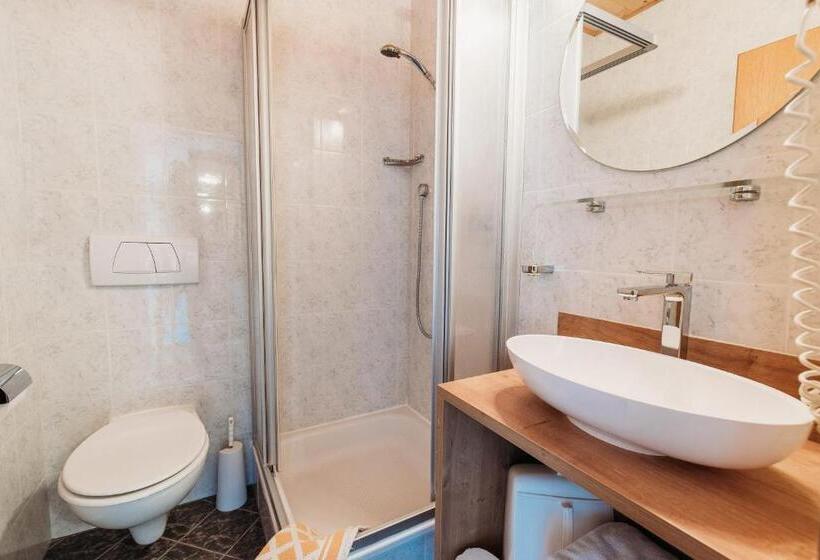 חדר סטנדרט לשלושה, Pension Sonnenhof