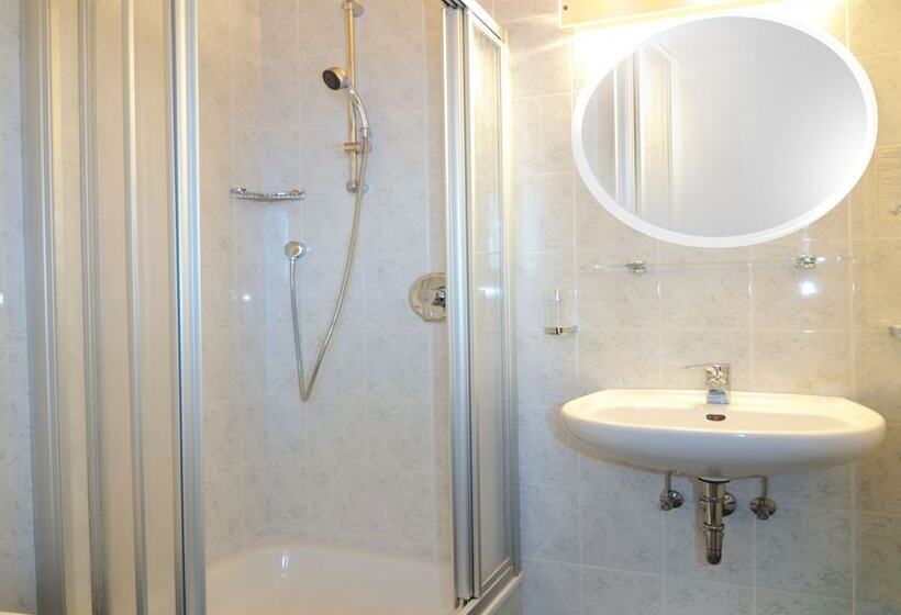 חדר סטנדרט לשלושה, Pension Sonnenhof