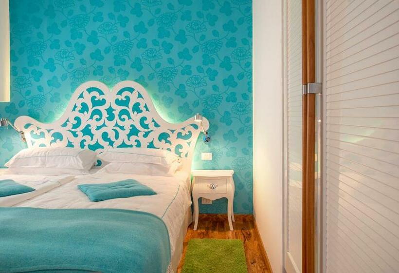 Номер Стандарт, Piccolo Grand