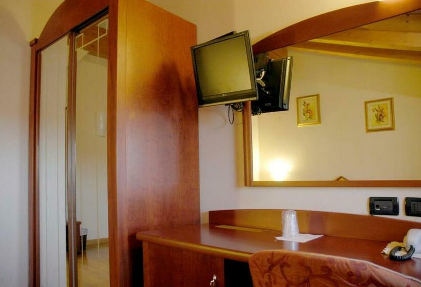 غرفة قياسية فردية, San Paolo