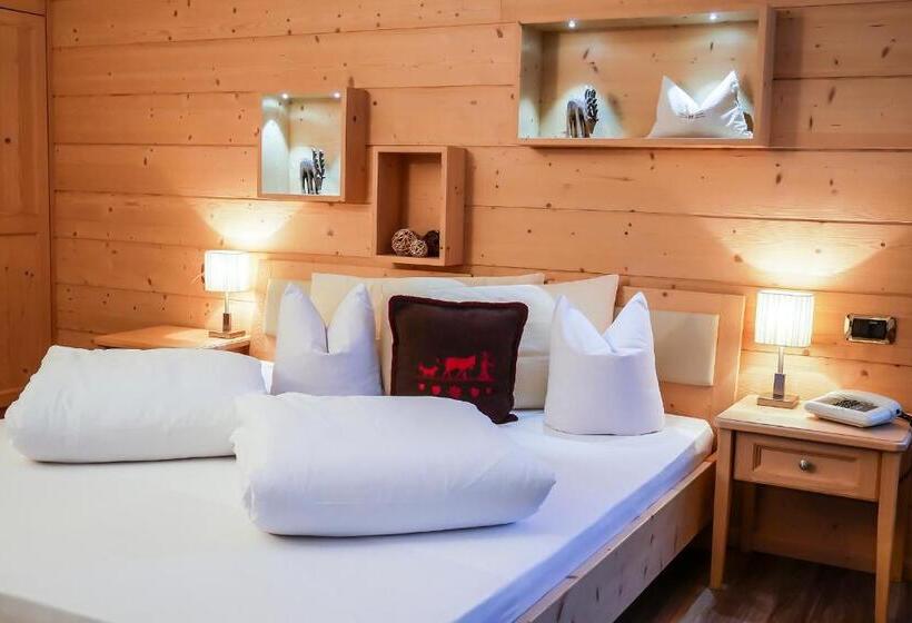 اتاق استاندارد با چشمانداز باغ, Valpudra