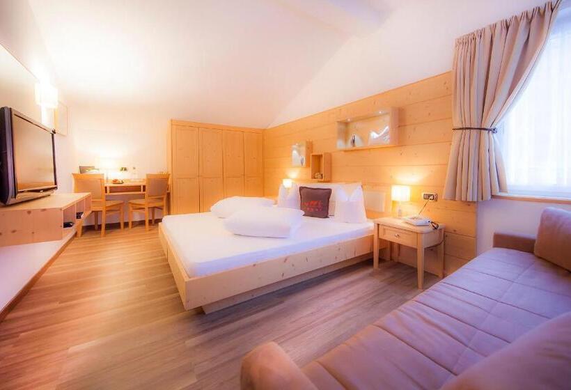 اتاق استاندارد با چشمانداز باغ, Valpudra