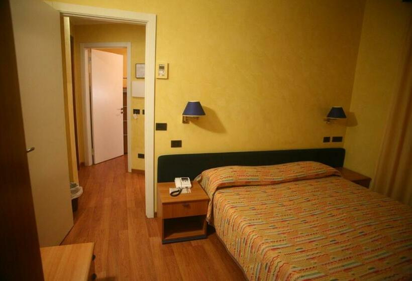 غرفة عائلية, Victoria