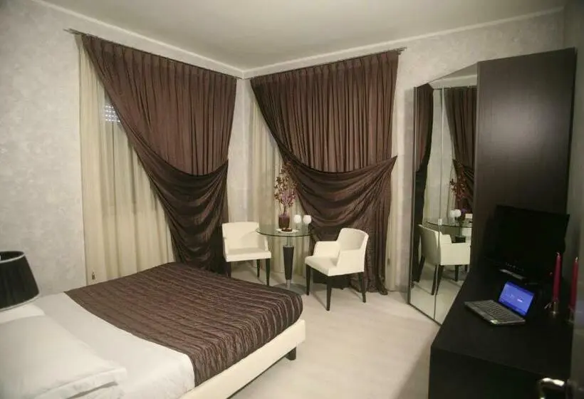 اتاق لوکس, Victoria
