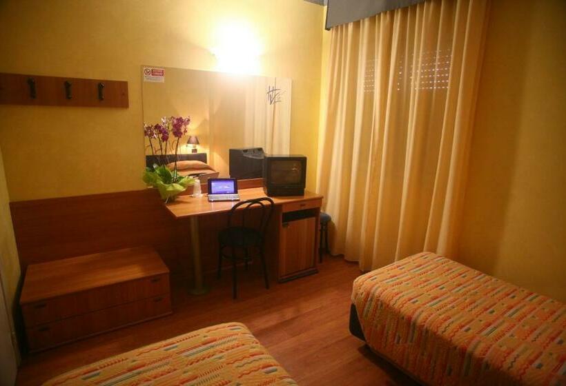 غرفة قياسية ثلاثية, Victoria