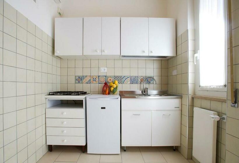 Студия Стандарт, Ligure Residence