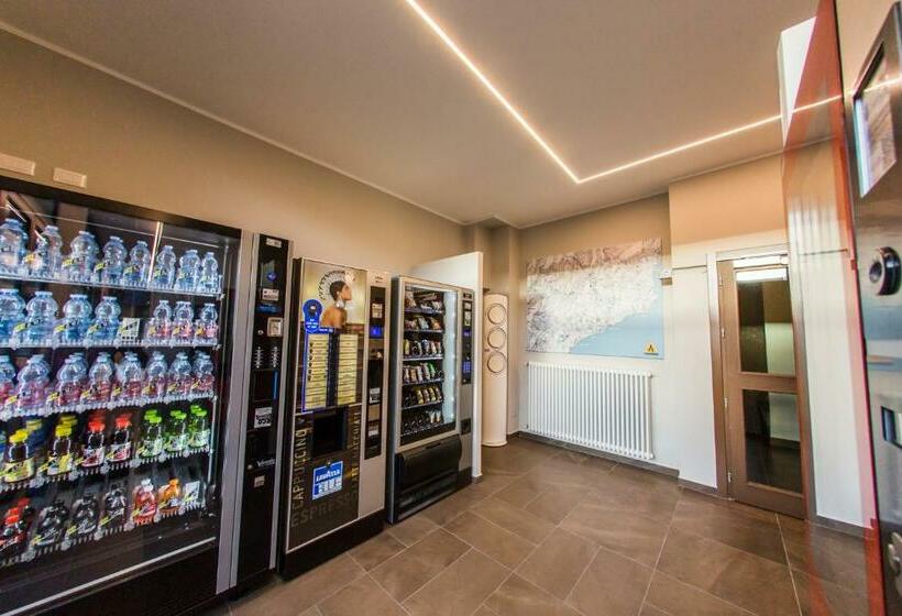 استودیوی استاندارد, Ligure Residence