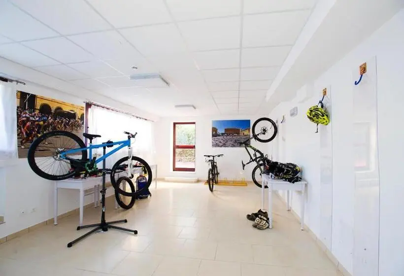 استودیوی استاندارد, Ligure Residence