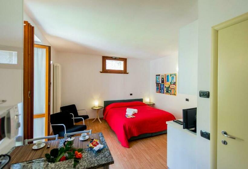 スタンダードスタジオ, Il Borgo