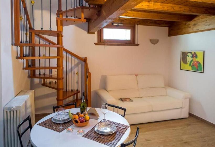 Апартаменты 1 Спальня, Il Borgo