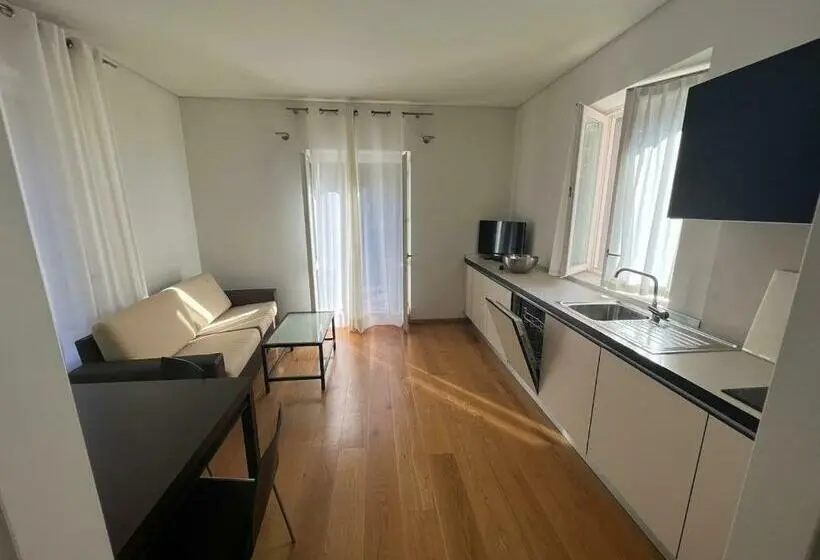 Sviitti Puutarhanäkymä, Residence Il Fortino