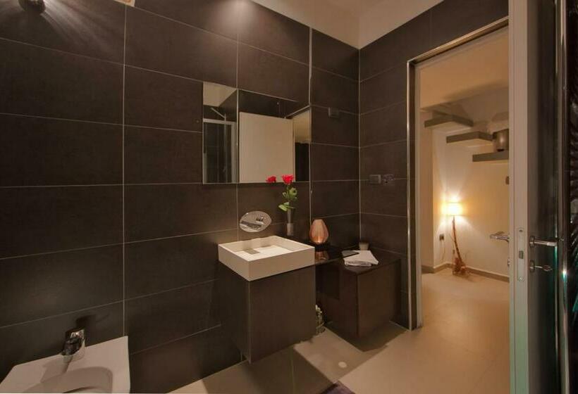 سوییت با چشم‌انداز جانبی دریا, Zenthe Small Luxury B&b