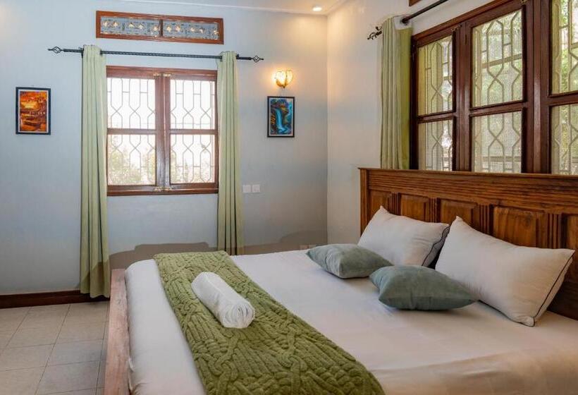 اتاق استاندارد با تخت بزرگ, Green Square Grove