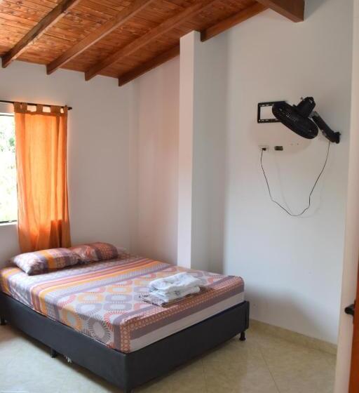 标准间带游泳池, Apolo Jf