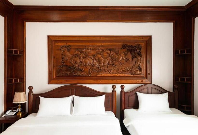 스탠다드 룸, Houng Heung