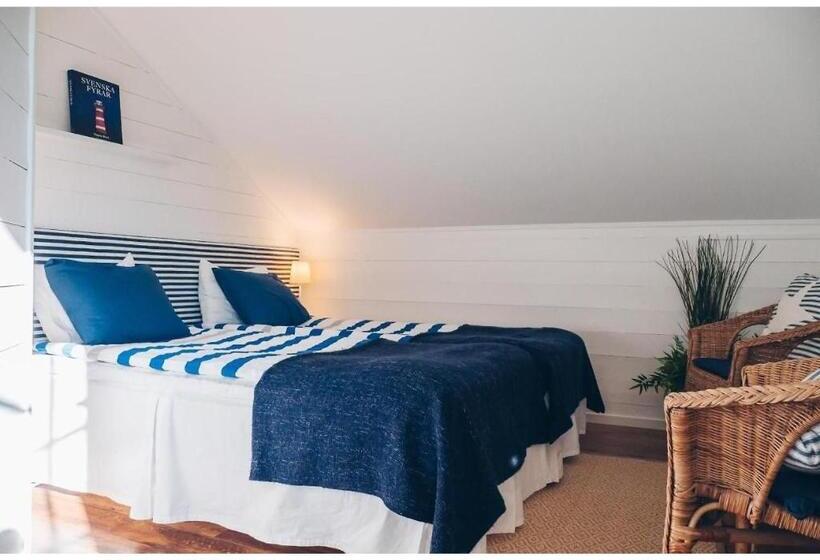 标准间, Skatans Café & Krog