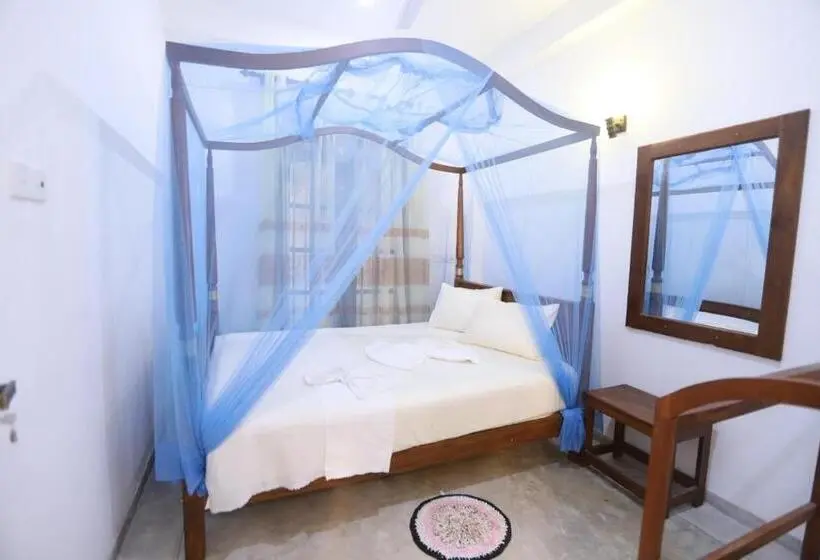 スタンダードルーム, Surfside Retreat Weligama