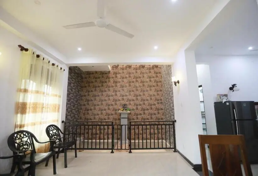 スタンダードルーム, Surfside Retreat Weligama