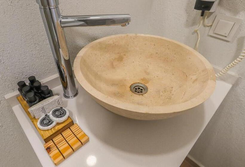 Семейный Номер, Mavi Cam Hotel Ayvalik