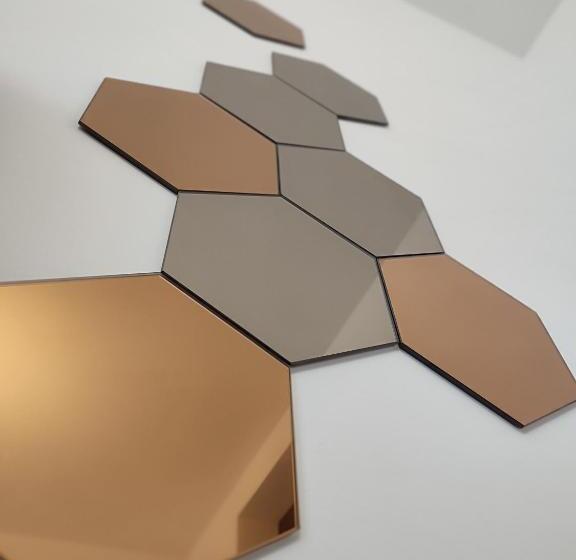 スタンダード4人部屋, Summer Day Chernomorets