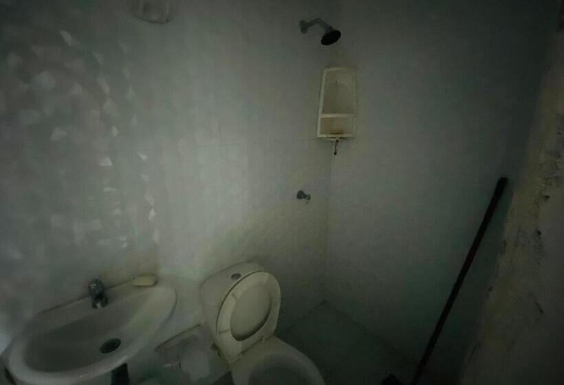 Habitació Quàdruple Estàndard, Villa Dilia Hostal