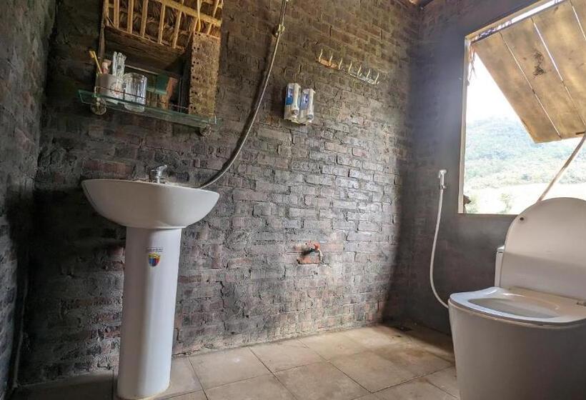 تختخواب در اتاق مشترک, Ha Giang Xanh Homestay, Motorbikes And Loop Tours
