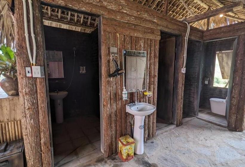 تختخواب در اتاق مشترک, Ha Giang Xanh Homestay, Motorbikes And Loop Tours