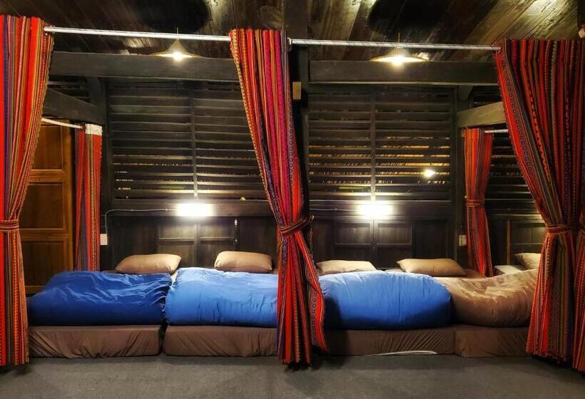 تختخواب در اتاق مشترک, Ha Giang Xanh Homestay, Motorbikes And Loop Tours